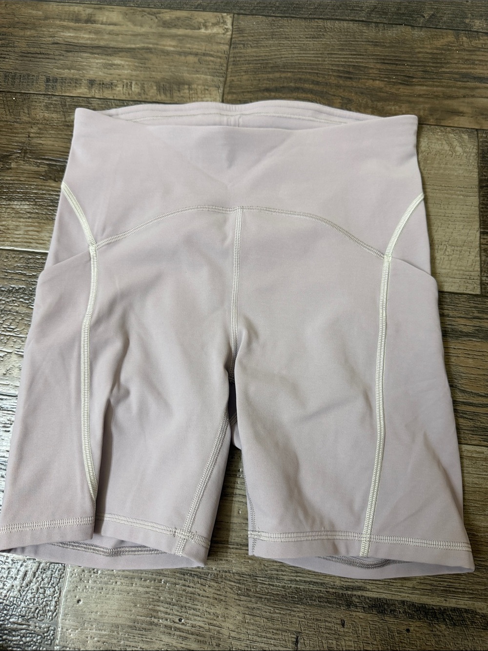 Lululemon biker shorts 4